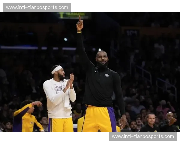 尘封的记忆：2013湖人vs猛龙，一场关于希望与挣扎的冰与火之歌